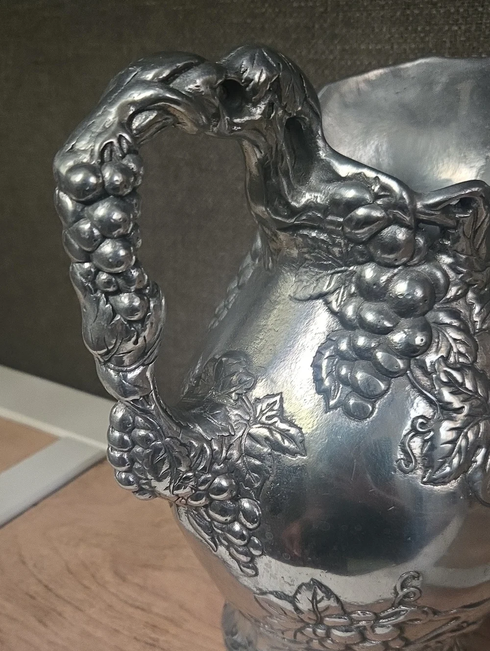 Vintage Arthur Court 1996 Grape Vine Water Pitcher Cast Aluminum 10
